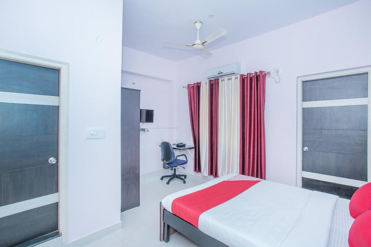 Oyo 24069 Flagship Aaira Inn Bangalore Exterior photo